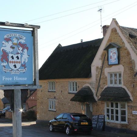 The Bewicke Arms Bed and Breakfast Hallaton Buitenkant foto