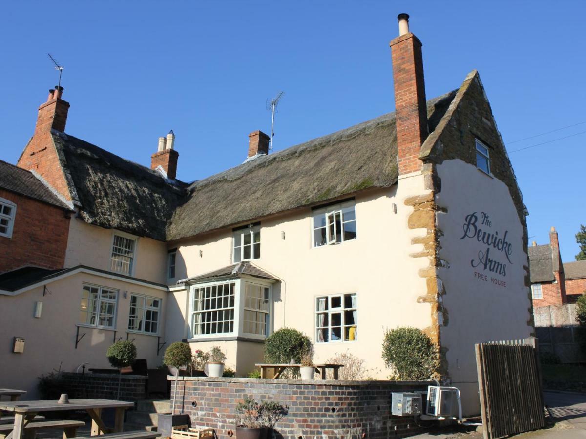 The Bewicke Arms Bed and Breakfast Hallaton Buitenkant foto